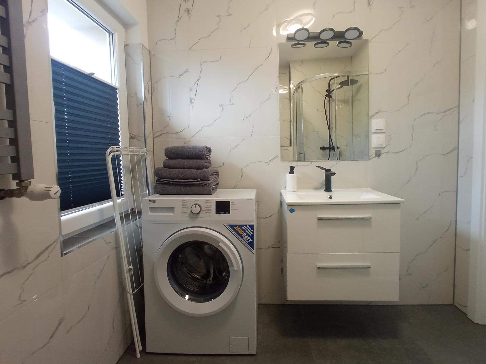 Apartament Wolnosci เยเลเนียกูรา ภายนอก รูปภาพ
