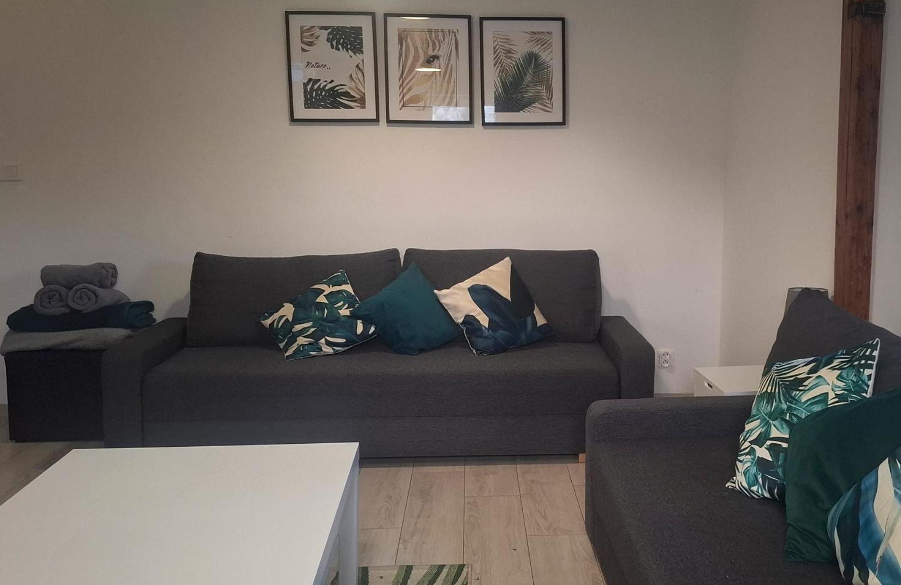 Apartament Wolnosci เยเลเนียกูรา ภายนอก รูปภาพ